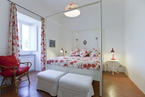 4 camere, una cassaforte in camera, ferro/asse da stiro
