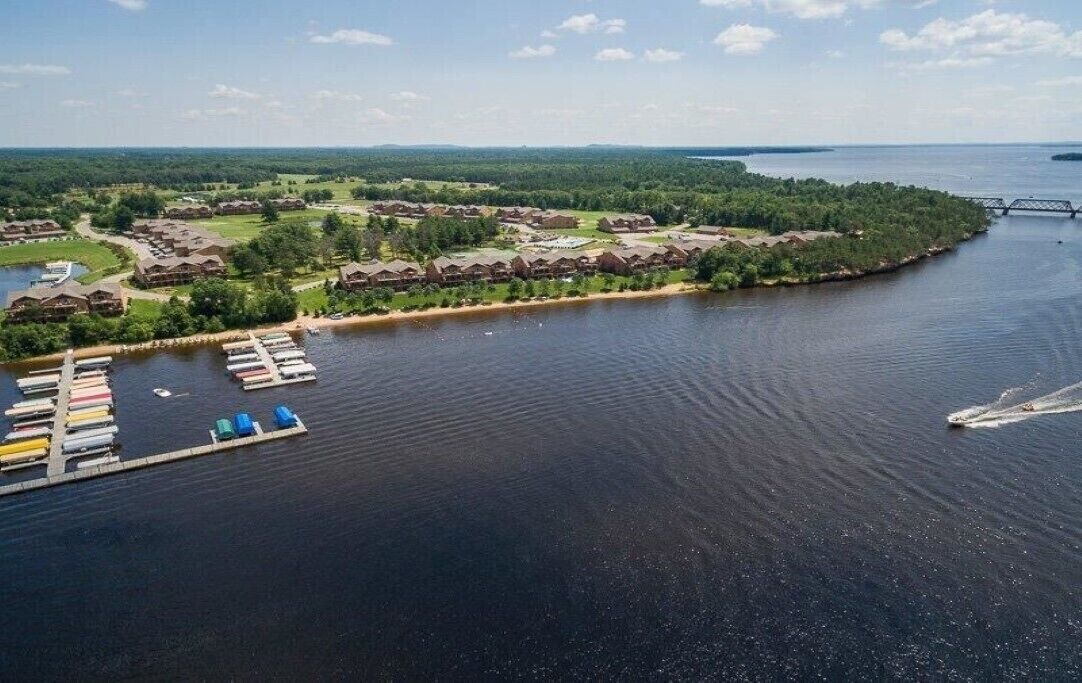 Spacious lake view 1st floor condo at Northern Bay Marina & Golf Resort