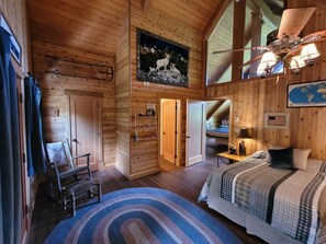 2 bedrooms, desk, free WiFi, bed sheets