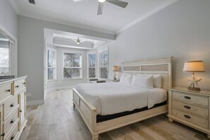 3 chambres, bureau, Wi-Fi gratuit, draps fournis