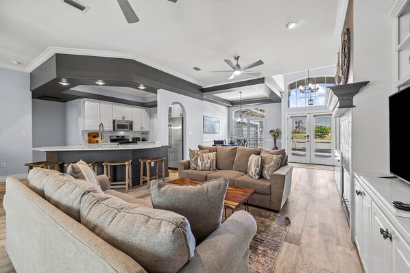 TV, fireplace, DVD player