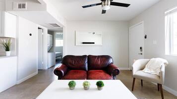 Smart TV, servicios de streaming, biblioteca musical y videoteca