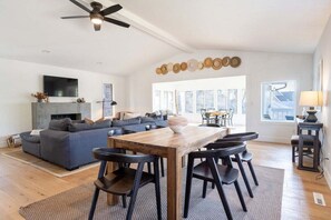 Dining - Walk to Lake Michigan Beach | Cozy Retreat + Pet Friendly (Grand Haven)