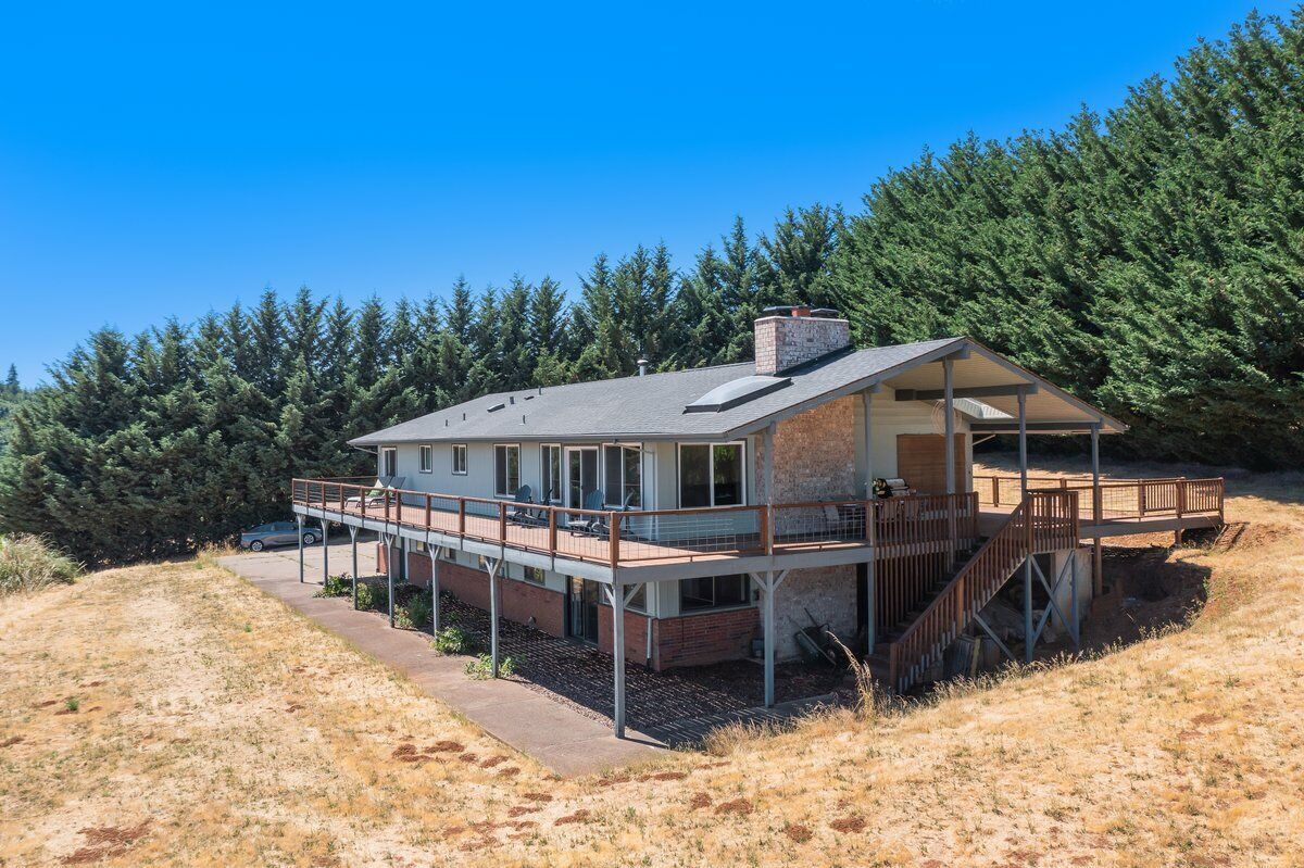 Henry's Hideout - Four King Bedroom Home Overlooking World Class Vineyards