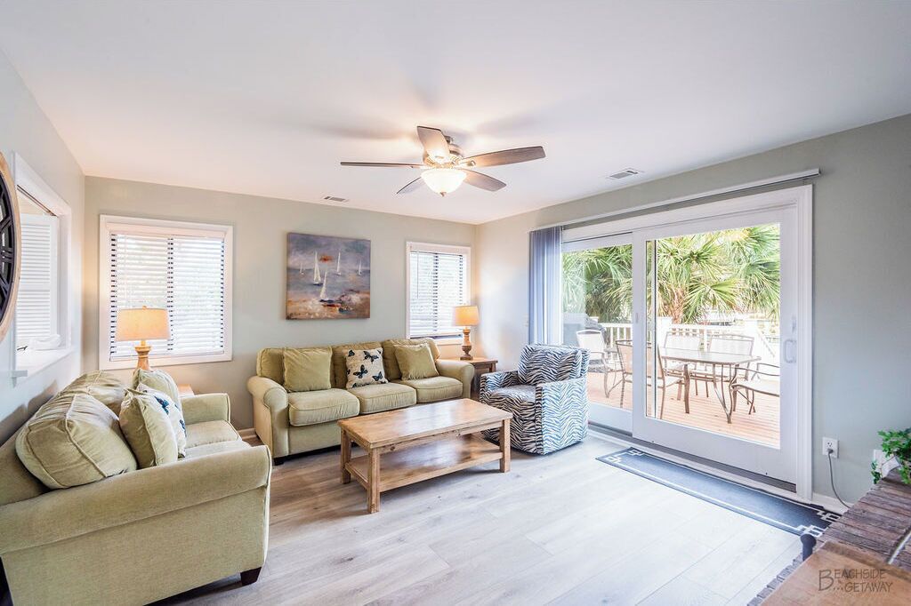Den / 2nd Living Room