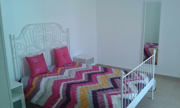 1 habitación, cuna de viaje, wifi gratis y ropa de cama 