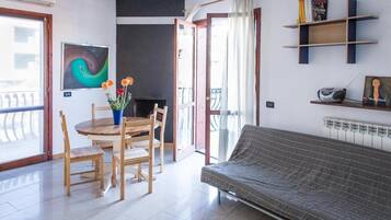 TV, caminetto, Netflix, servizi in streaming