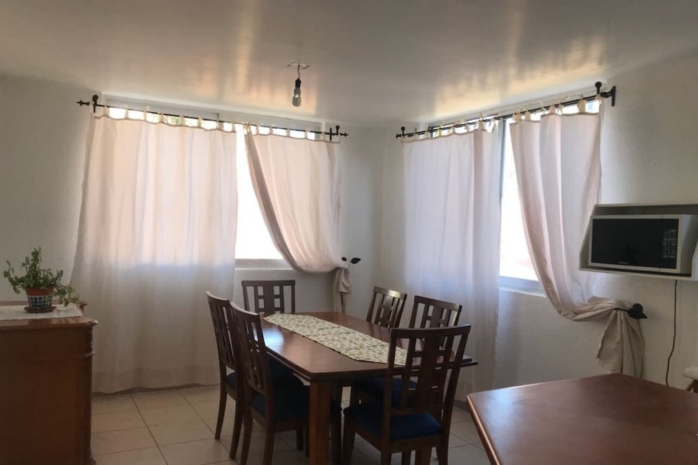 Casa Jacaranda al Sur de la ciudad