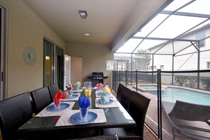 Outdoor dining