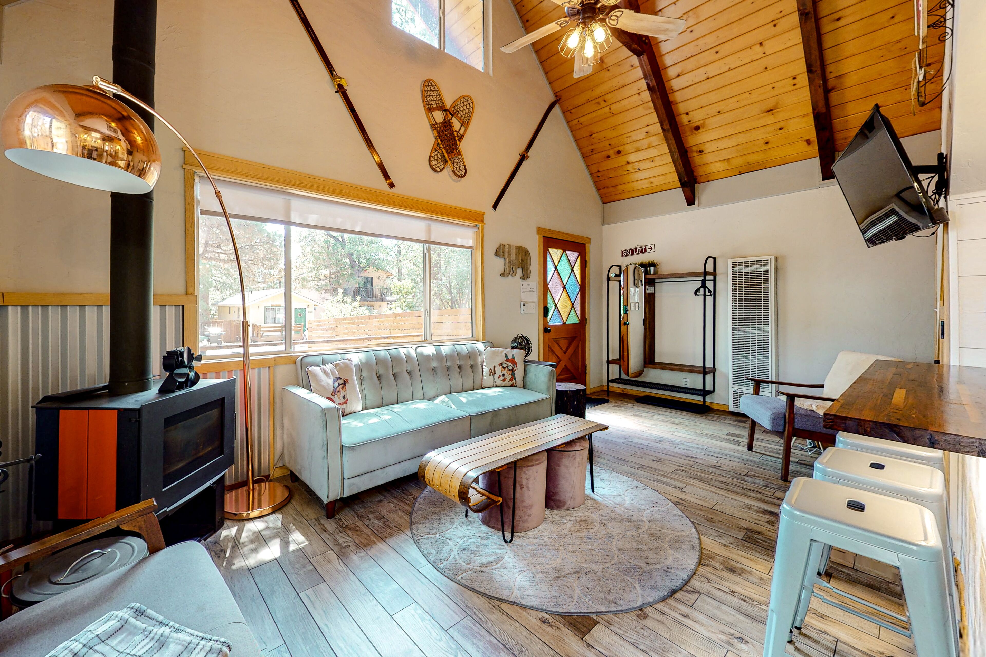 Peaceful All-Season Getaway with Firepit, Modern Upgrades: Near Lake & Slopes