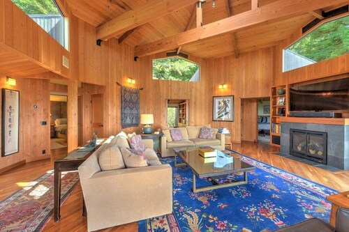 Redwood | Japanese-Inspired Retreat by the Sea