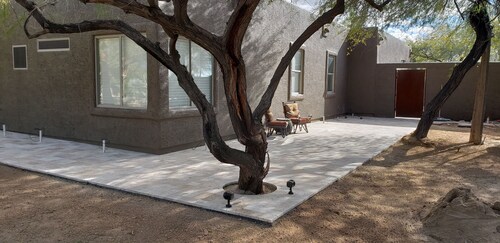 Private entrance looking onto Oasis