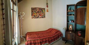 4 slaapkamers, een bureau, gratis wifi, beddengoed