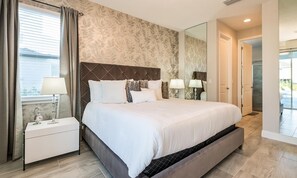 8 عدّة غرف نوم ومكتب ومكواة/لوح كي وواي فاي