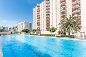 Pool - Cosy apartment decorated, with wifi, in front of the beach - only families (Playa de Gandía)