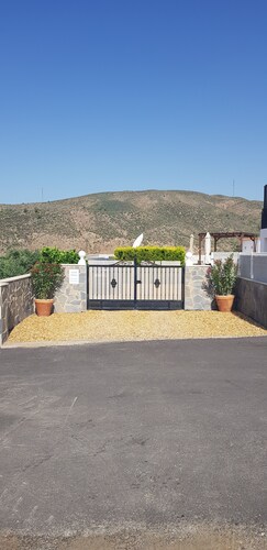 Ground floor apartment with Private pool.
