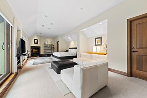 Unclassified image, 4 of 83, button - Bright & Spacious Condo with Grand Hyatt Amenities (Vail)