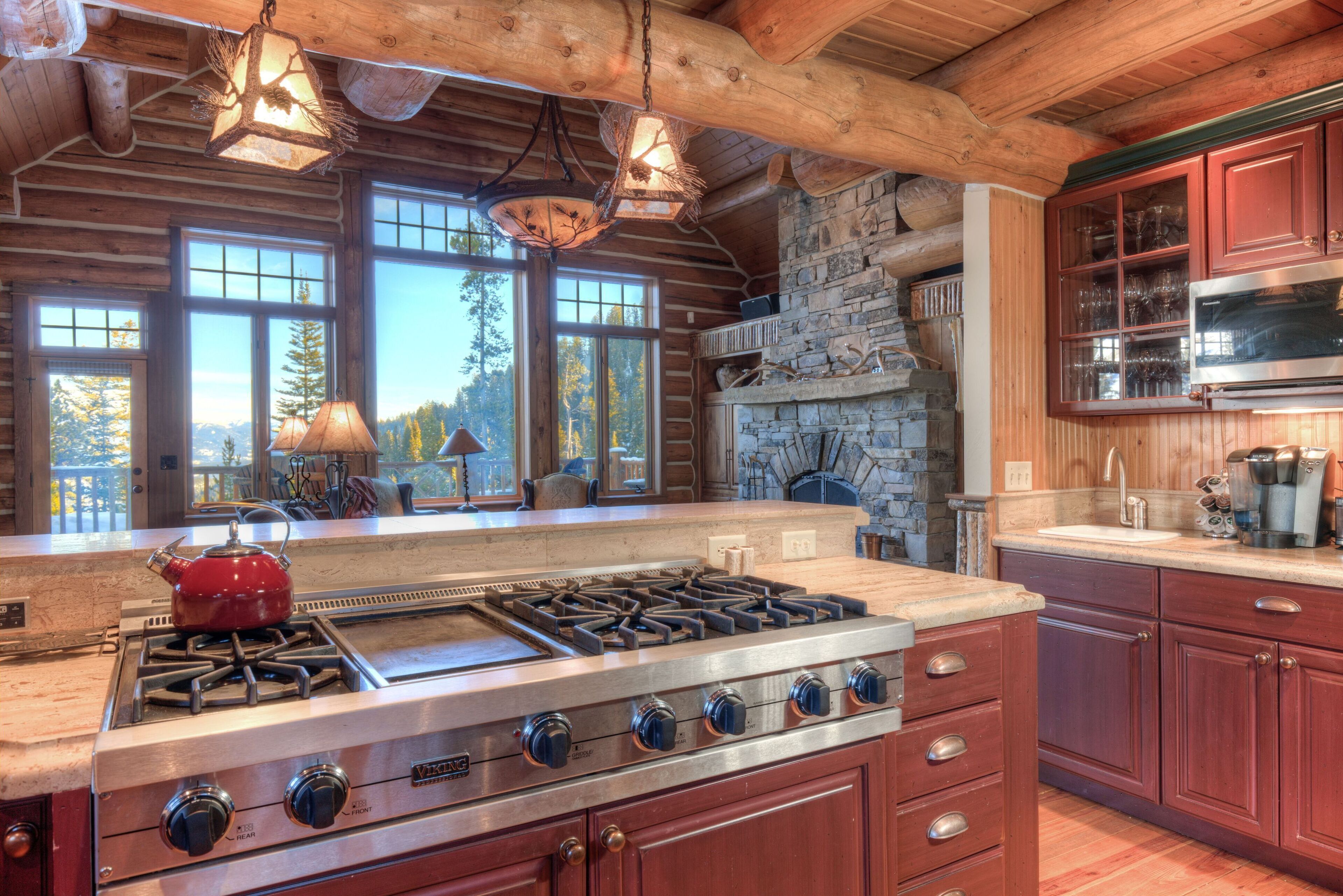 Réfrigérateur, micro-ondes, four, lave-vaisselle