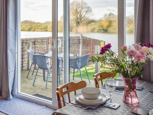 2 bedroom accommodation in Brundall, near Norwich