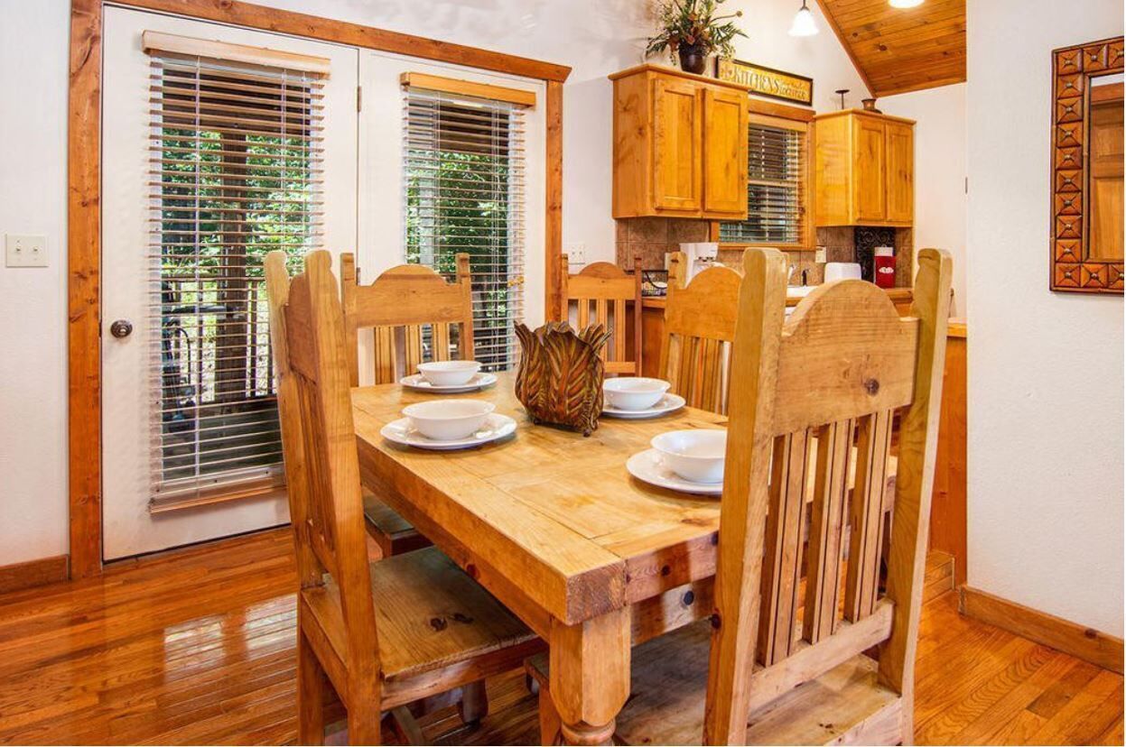 Exquisite Private Mtn. Cabin in gated resort!
