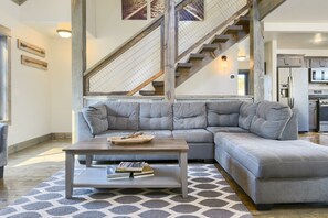 Smart TV, fireplace, DVD player, table football