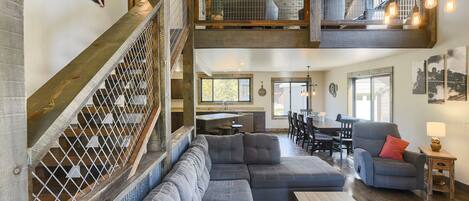 Smart TV, fireplace, DVD player, table football