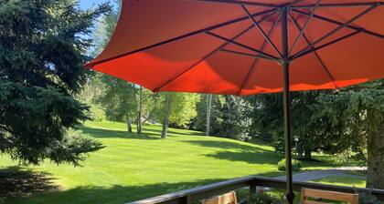 Moderni maalaismainen huoneisto sydämessä ikonisen Sun Valley