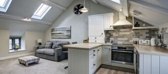The Snug - Llyn Peninsula - a llyn peninsula that sleeps 2 guests in 1 bedroom