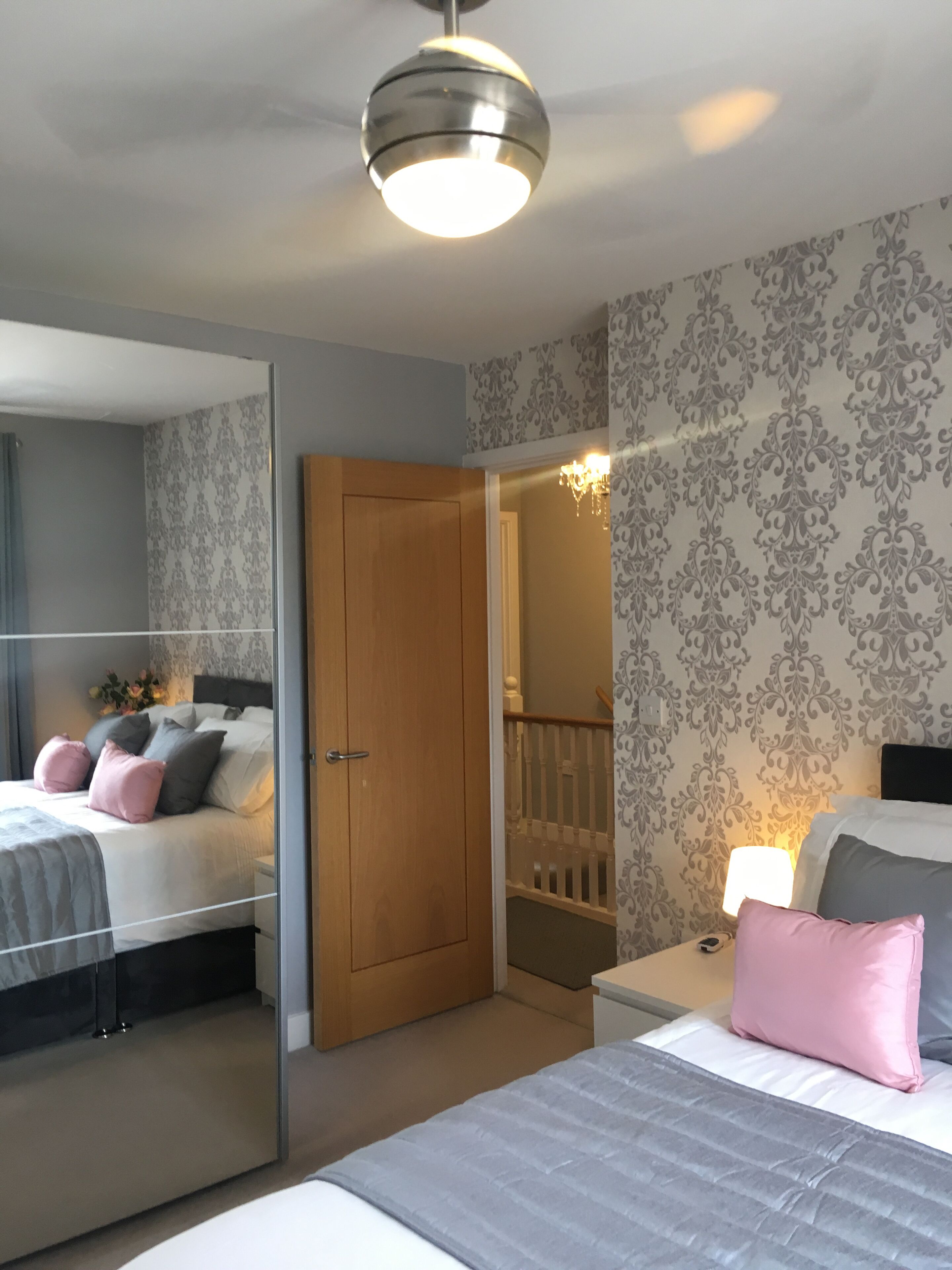 3 bedrooms, desk, iron/ironing board, WiFi