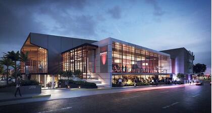 Noble House ~ 2 Bed / 1Bath /1 Car ~ Parklands + Transport