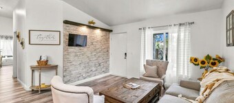 Beautiful house to relax and enjoy close to Camarillo outlets and beach