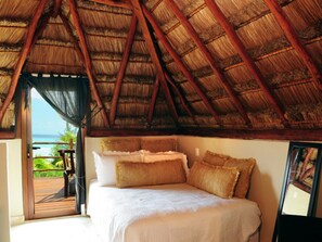 4 bedrooms, in-room safe, iron/ironing board, free WiFi - Winner of Top 25 in Luxury in All of Mexico- Beachside-PH 4/3  Beach Club (Playa del Carmen)