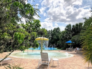 Piscine extérieure, piscine chauffée