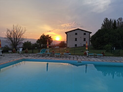 Fattoria di Belvedere apartment Il Leccio overlooking the Castle of Poppi