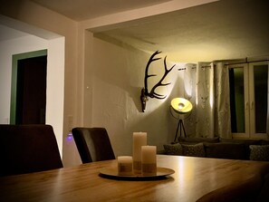 تناول الطعام