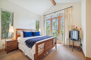 4 Schlafzimmer, Bügeleisen/Bügelbrett, kostenloses WLAN, Bettwäsche