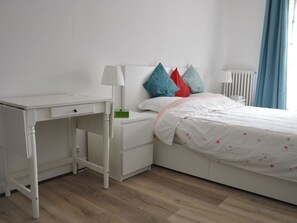 1 bedroom, WiFi, bed sheets
