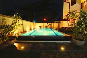 Alberca al aire libre