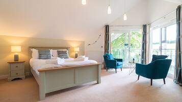 4 habitaciones, tabla de planchar con plancha y wifi