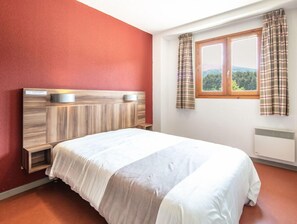 1 habitación, cuna de viaje y wifi 