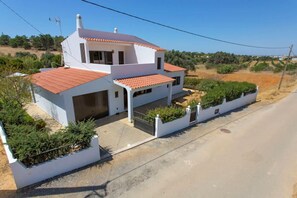 Exterior - Casa Silver, Gale - value - near amenities, beach (Albufeira)