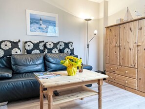 TV, DVD player - Gollwitzer Park (Insel Poel) by Interhome (Gollwitz (Insel Poel))