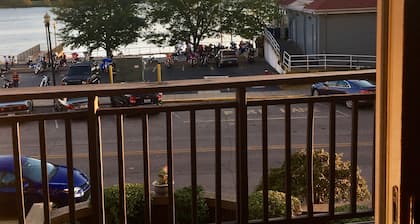 Spacious Riverfront Townhome Directly Across from Downtown Louisville