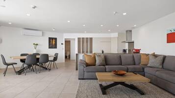 Televisión y oficina