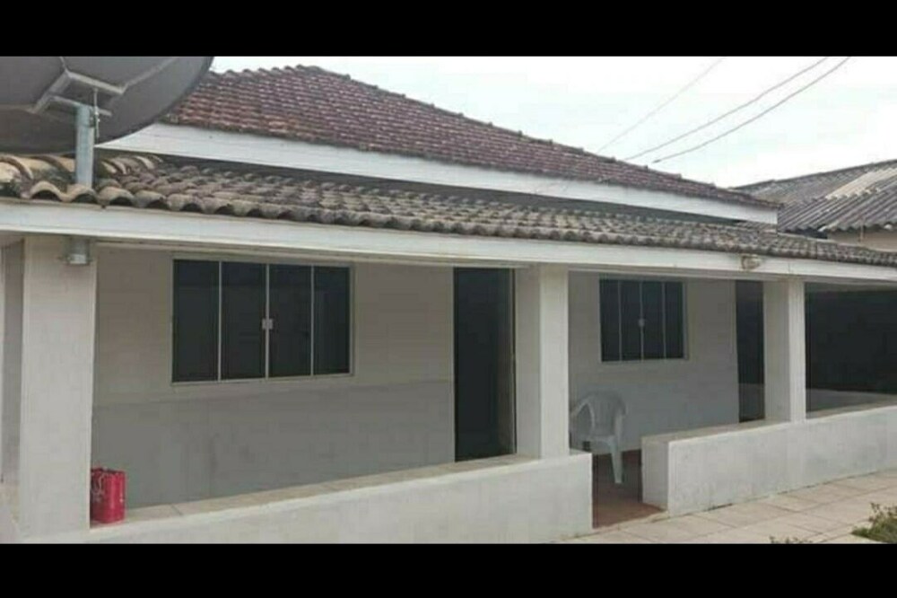 Holiday and Holiday House