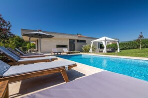 Et oppvarmet basseng