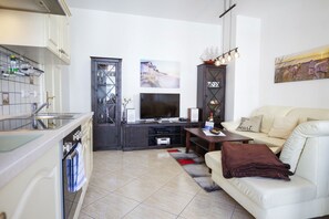 Fridge, microwave, stovetop, dishwasher - Apartment Strandgeflüster (App. 2) 1. Row by the sea (Binz)