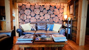 Interior - Sunrise Cabin With Mountain View (Marshall)