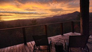 Terrace/patio - Sunrise Cabin With Mountain View (Marshall)