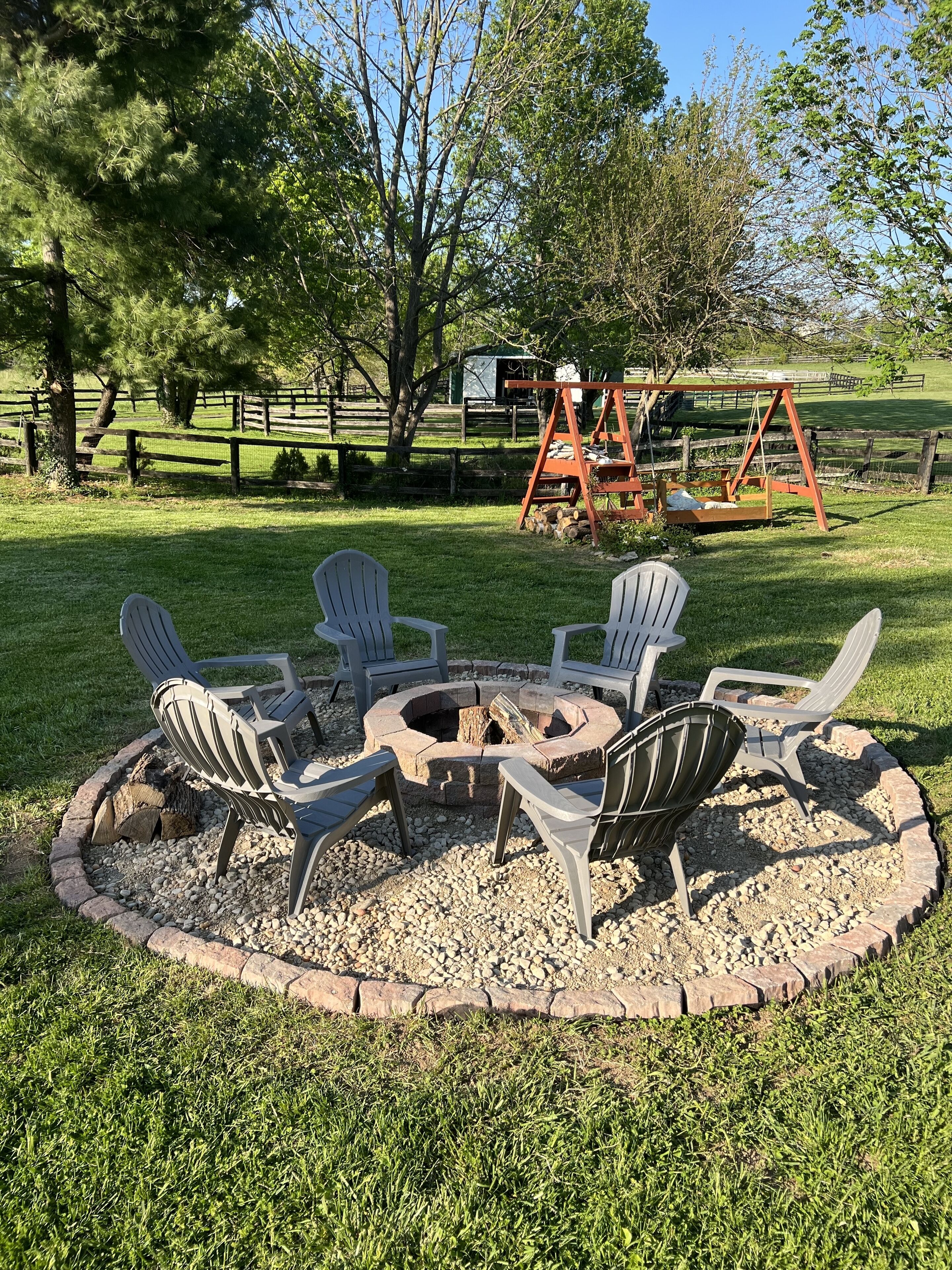 المنطقة المحيطة بالمنشأة